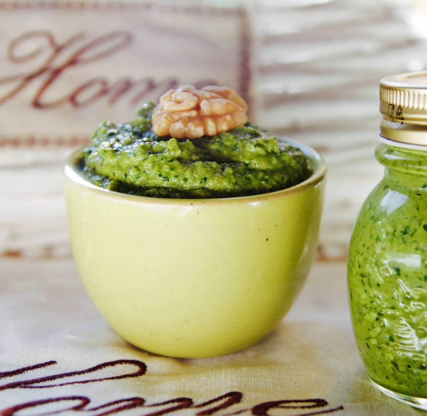 Spinach and Walnut Pesto