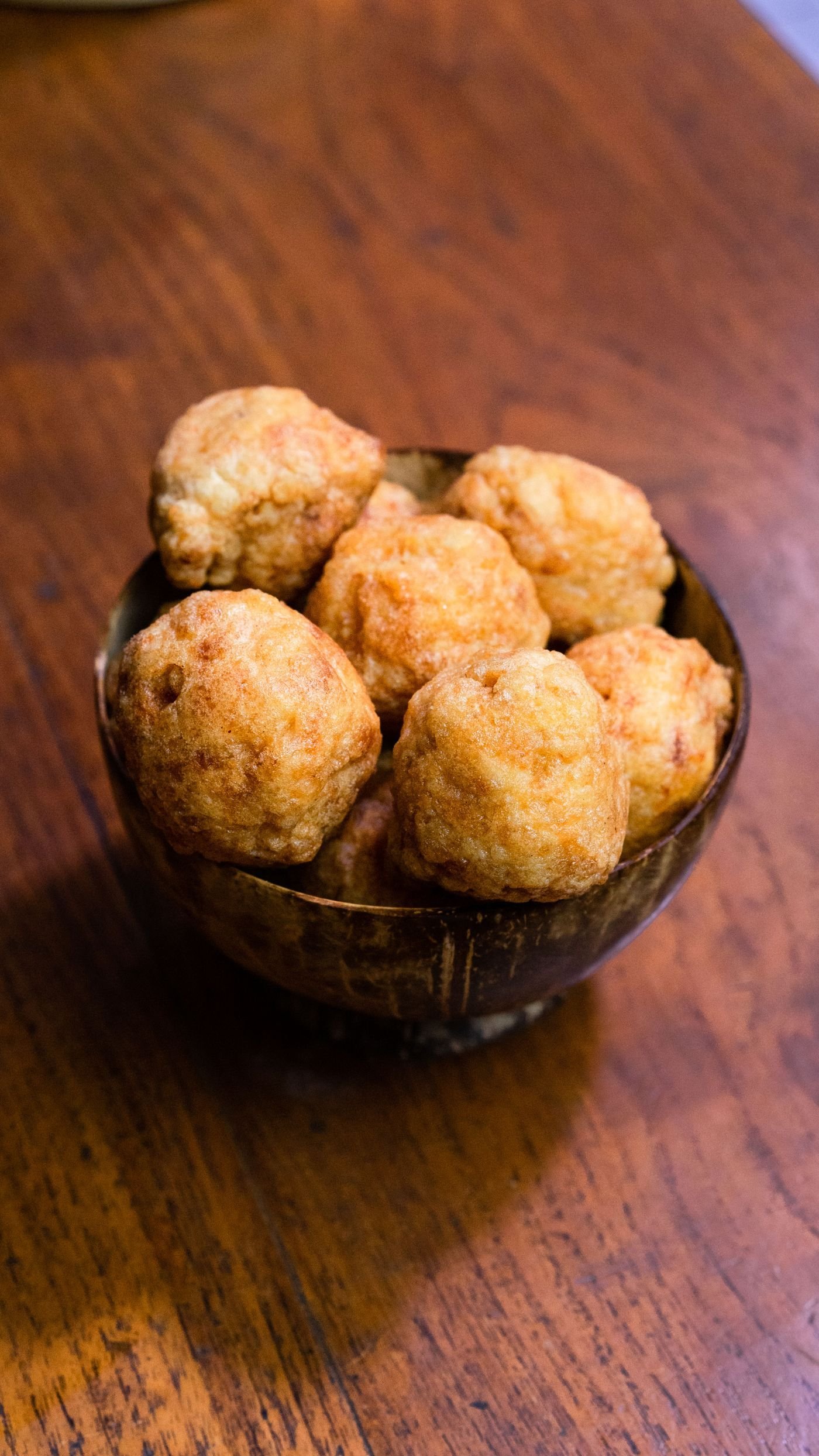 Vanilla Coconut Macaroon Bites
