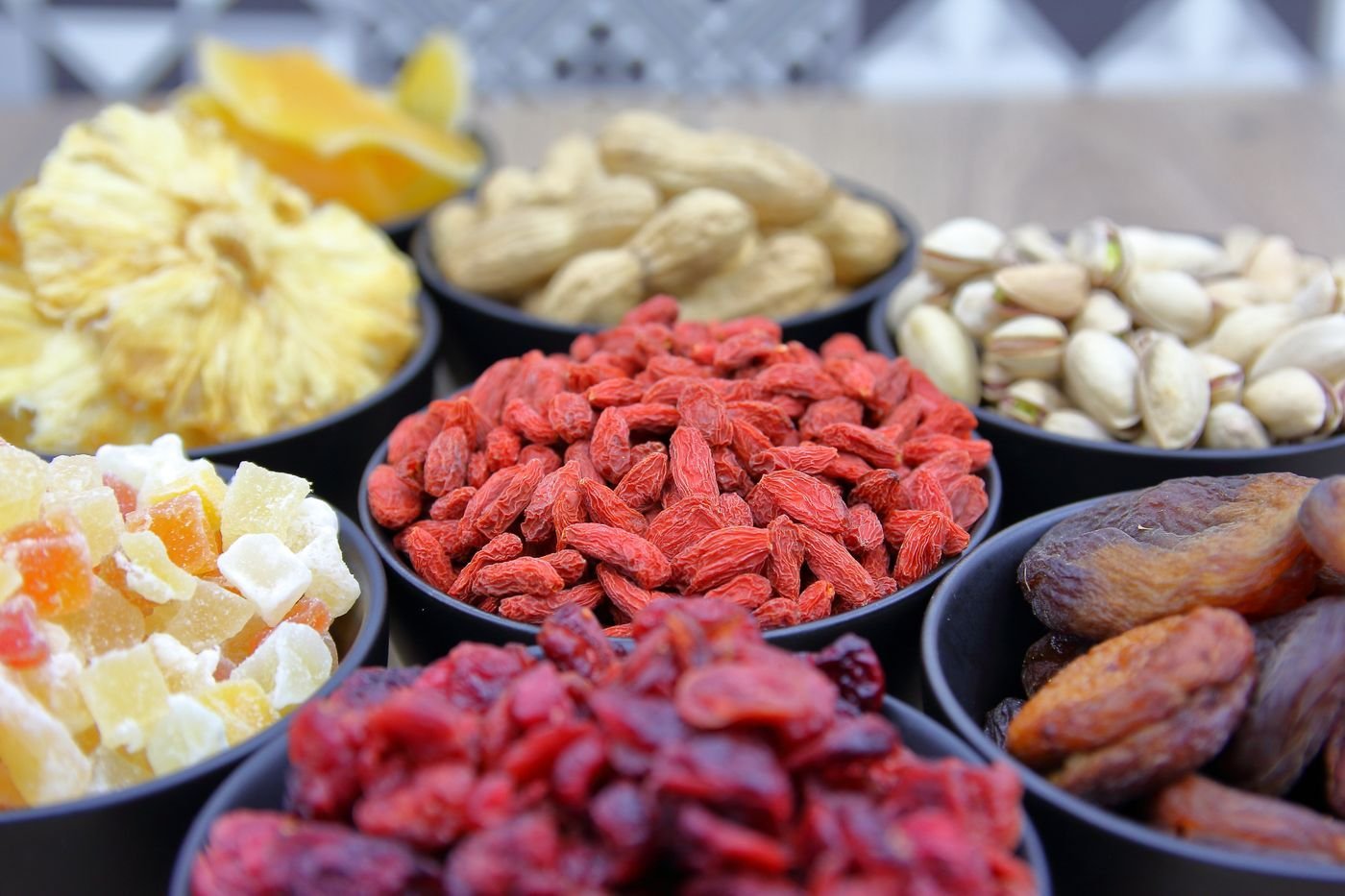 Goji Pineapple Pistachio Snack Bowls