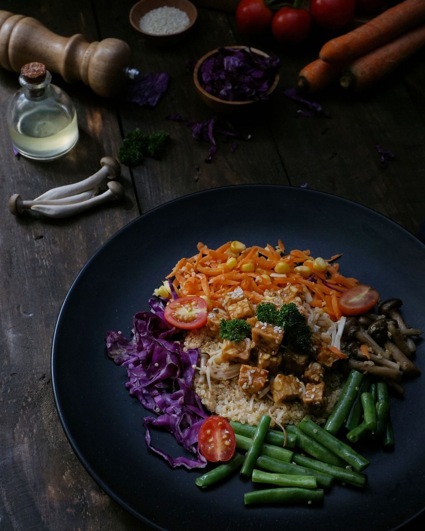 Garlicky Green Beans with Red Cabbage Slaw