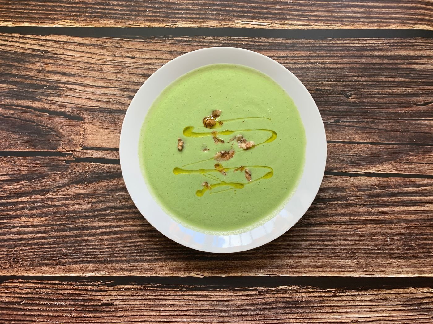 Spinach Avocado Soup with Oil Swirl