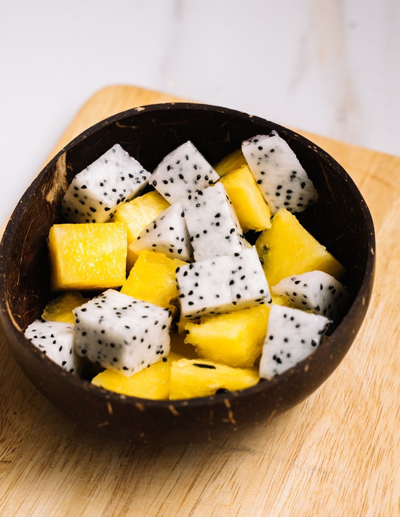 White Pitaya Pineapple Coconut Shell Bowl