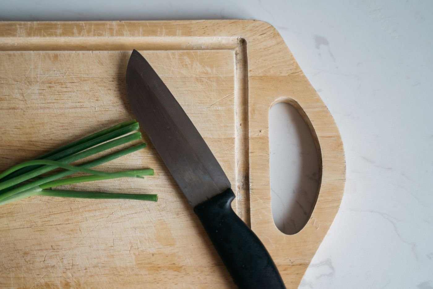 Rounded Board and Herb Knife Set